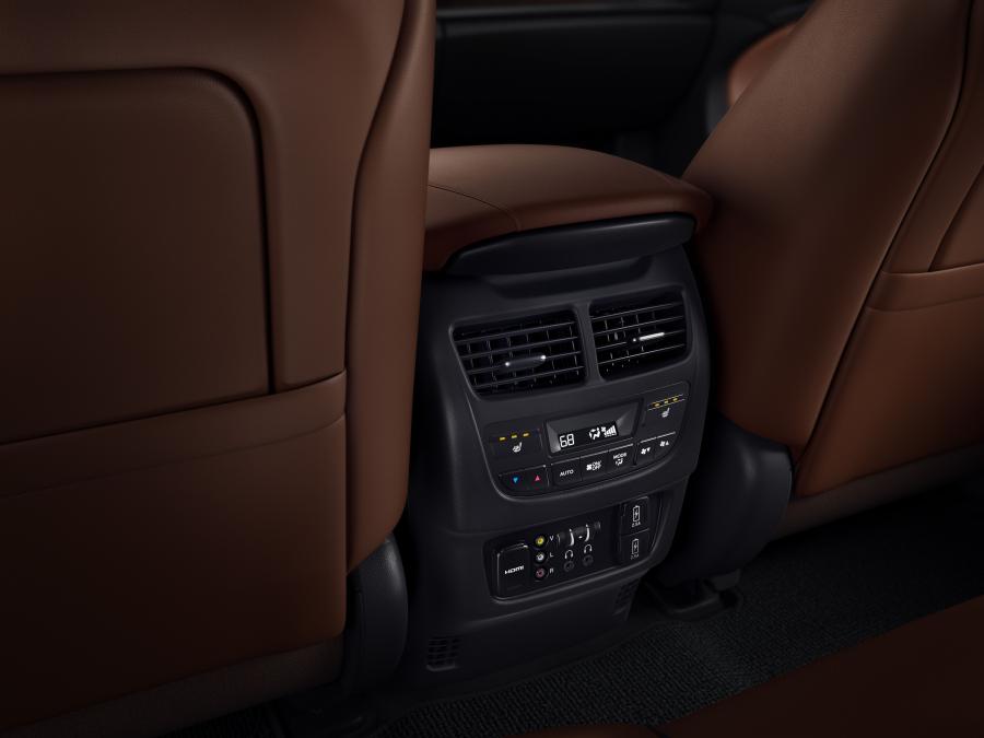 Детали интерьера Acura MDX Sport Hybrid (YD3) 2017 года  (фото 68 из 72)
